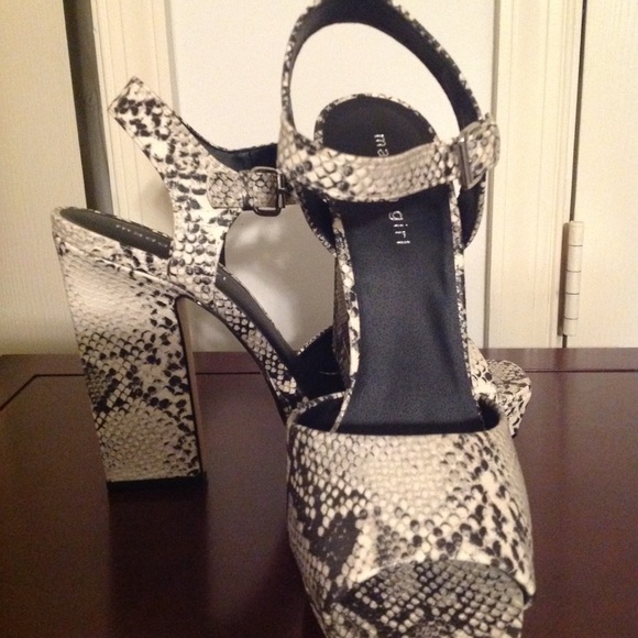 COPY - Steve Madden Heels - Picture 3 of 4